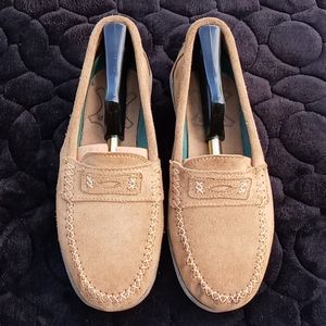 Mash/Over Hand Sewn Pure Suede Driving Loafer-Moc